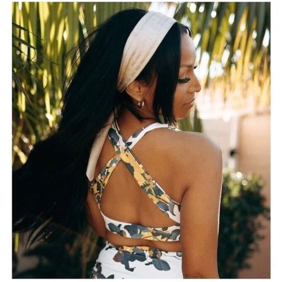 🌻NWT Albion Sunflower Top Knot Swim Bikini Top XS - Picture 6 of 6